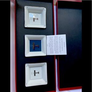 Cartier porcelain airplane trinket tray set